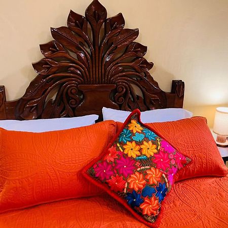 Bed and Breakfast Casa Tres Colibries à Mérida Extérieur photo